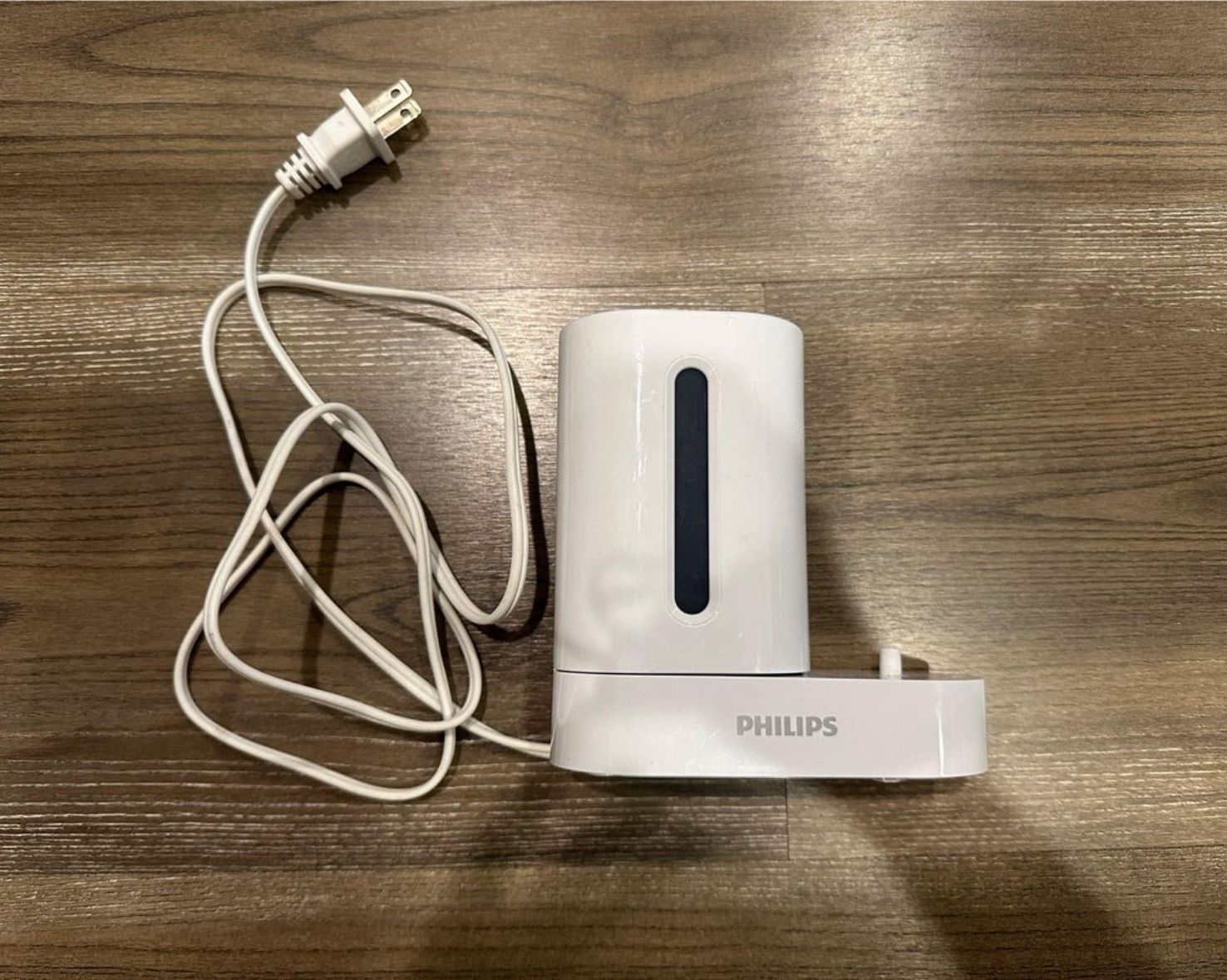 Phillips Sonicare UB sanitizer and charger