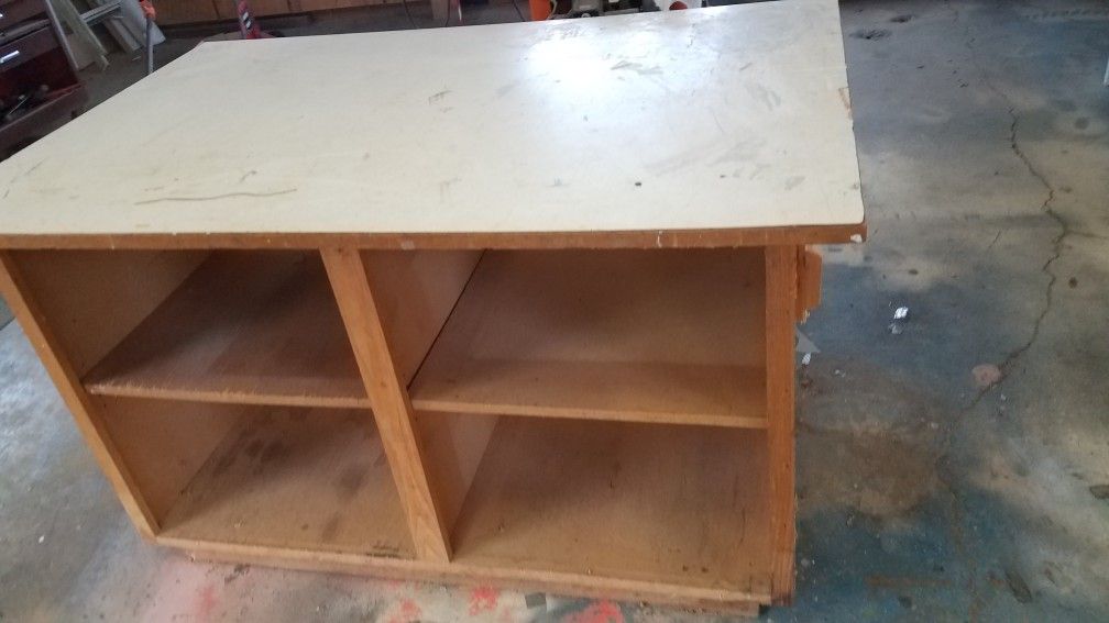 Work table. FREE