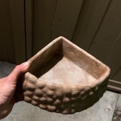 Reptile/amphibian corner bowl 