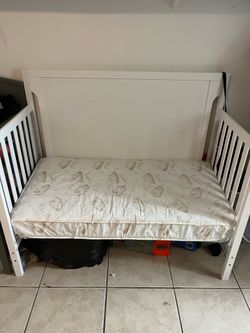 Toddler bed