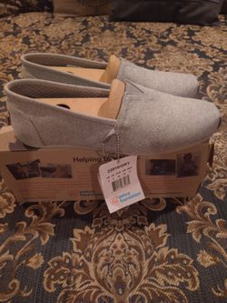 New Skechers Bobs
