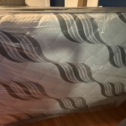 Full Size Mattress Set 