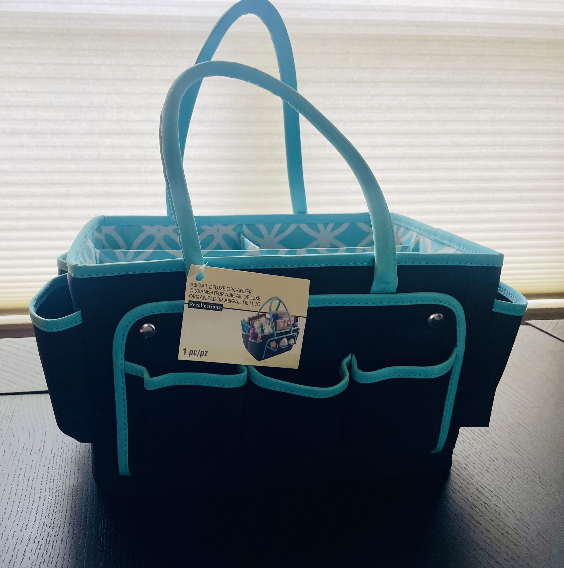 New Black & turquoise organizer tote