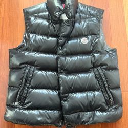 100% AUTHENTIC MONCLER TIB GILET VEST- Black - Size 2