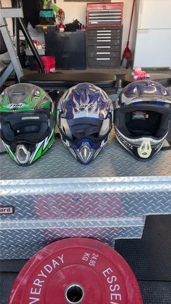 3 Helmets