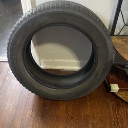 (1) Michelin Cross Climate 215/55/17 65