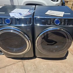 Ge Washer And Dryer Gas  Like New$895 