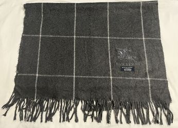 Vintage Burberry Check Grey Scarf/Shawl