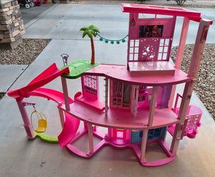 Barbie Dream House 3-Story Dollhouse Playset