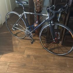 El Fuentes Road Bike 