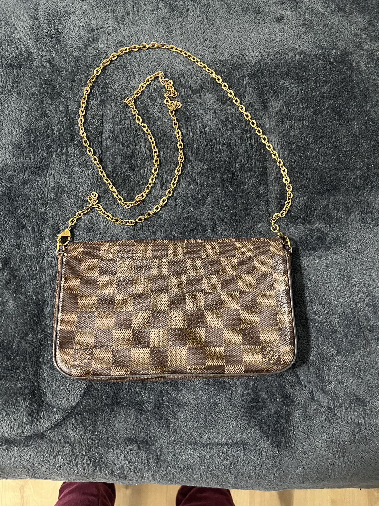 Louis Vuitton 