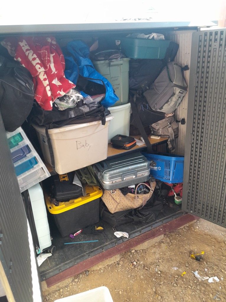 I Have 3 Sheads Fullnof Stuff And A Bunch Of Stuff In The Back Yard