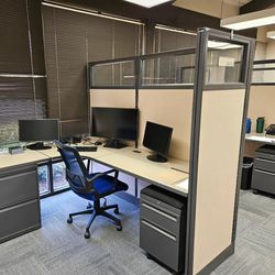 MOVING SALE! OFFICE FURNITUREMUST GO! CUBICLES!