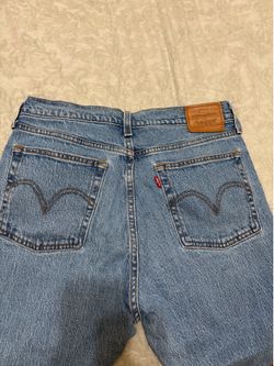 Levi’s jeans, wedgie straight size 29