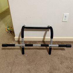 Pull Up Bar