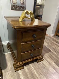Portolone Chairside Tables