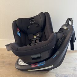 NUNA REVV CAR SEAT
