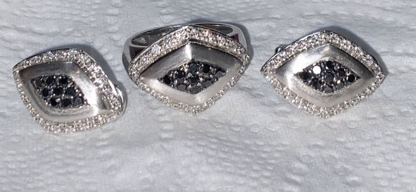 14kt White Gold Black And White Diamond Ring Set