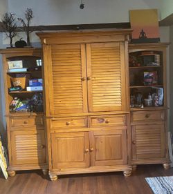 Wall Cabinet