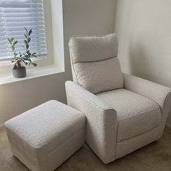 Nursery Rocking Chair With Ottoman