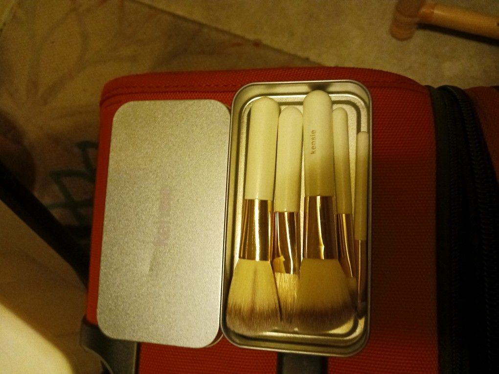 New Set Name Brand Makeup Brushes 5firm Paid 24 Look My Post Alot Nice Items