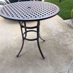 Bar Table - Outdoor Furniture 