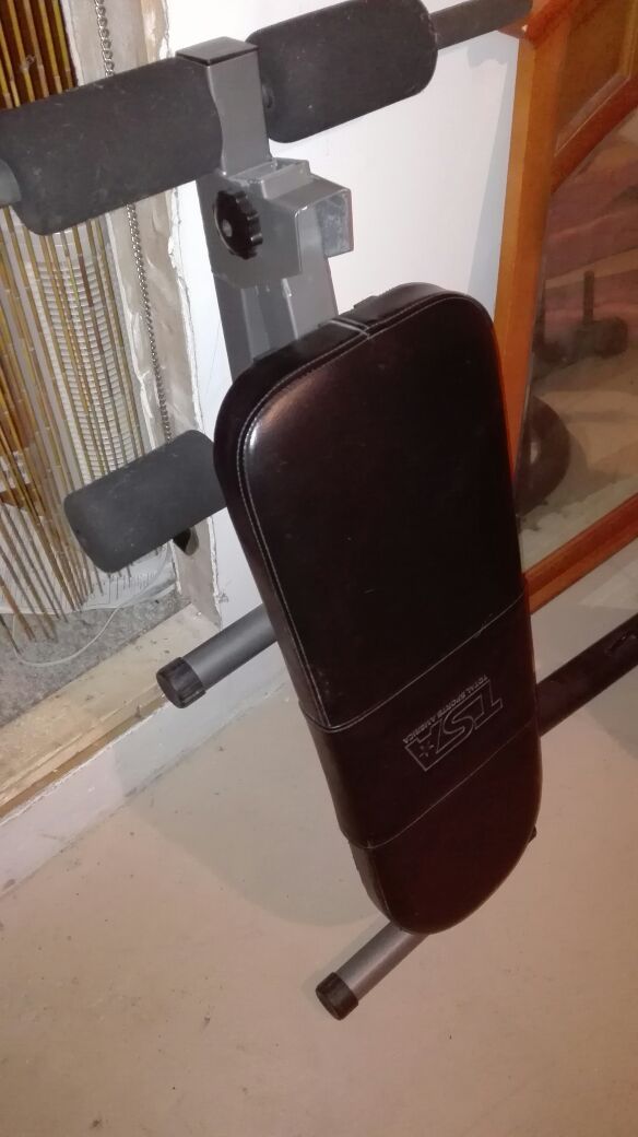 TSA Total Sports America adjustable decline sit up bench