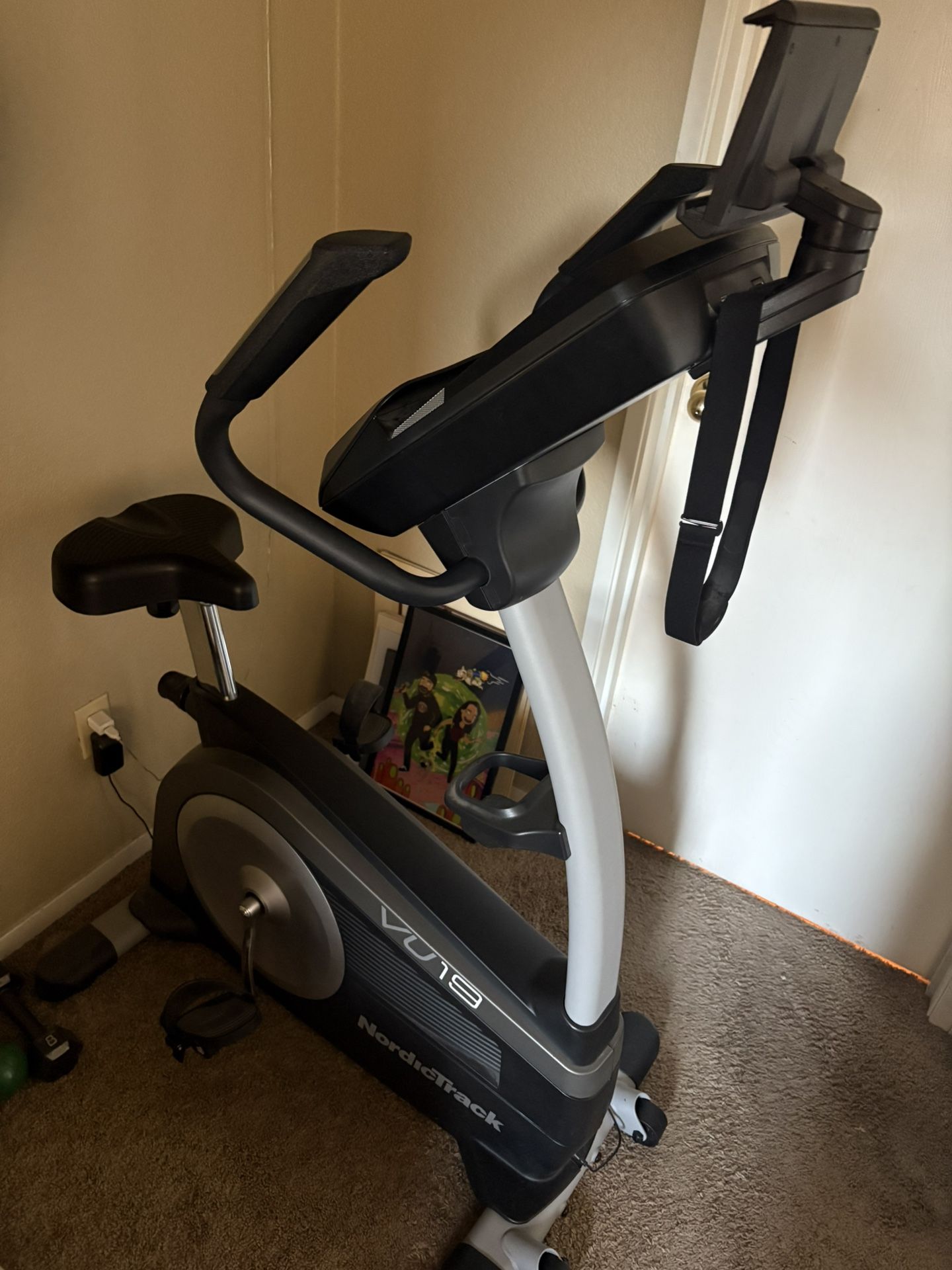 Nordic Track Vu19 Exercise Bike
