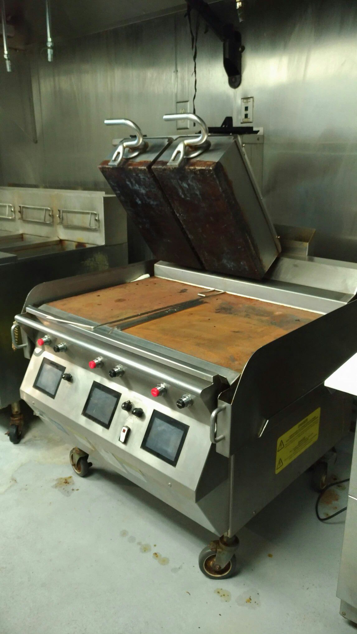 Taylor L813 Gas lower cook surface/ electric upper platens two-sided grill