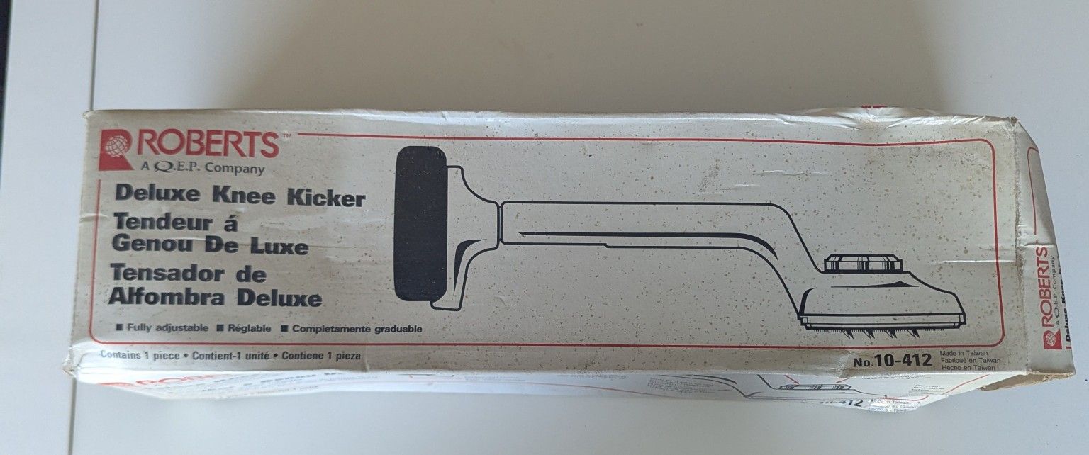 Deluxe Carpet Knee Kicker with Adjustable Length from 17 in. to 21 in