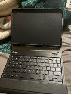 iPad case & keyboard
