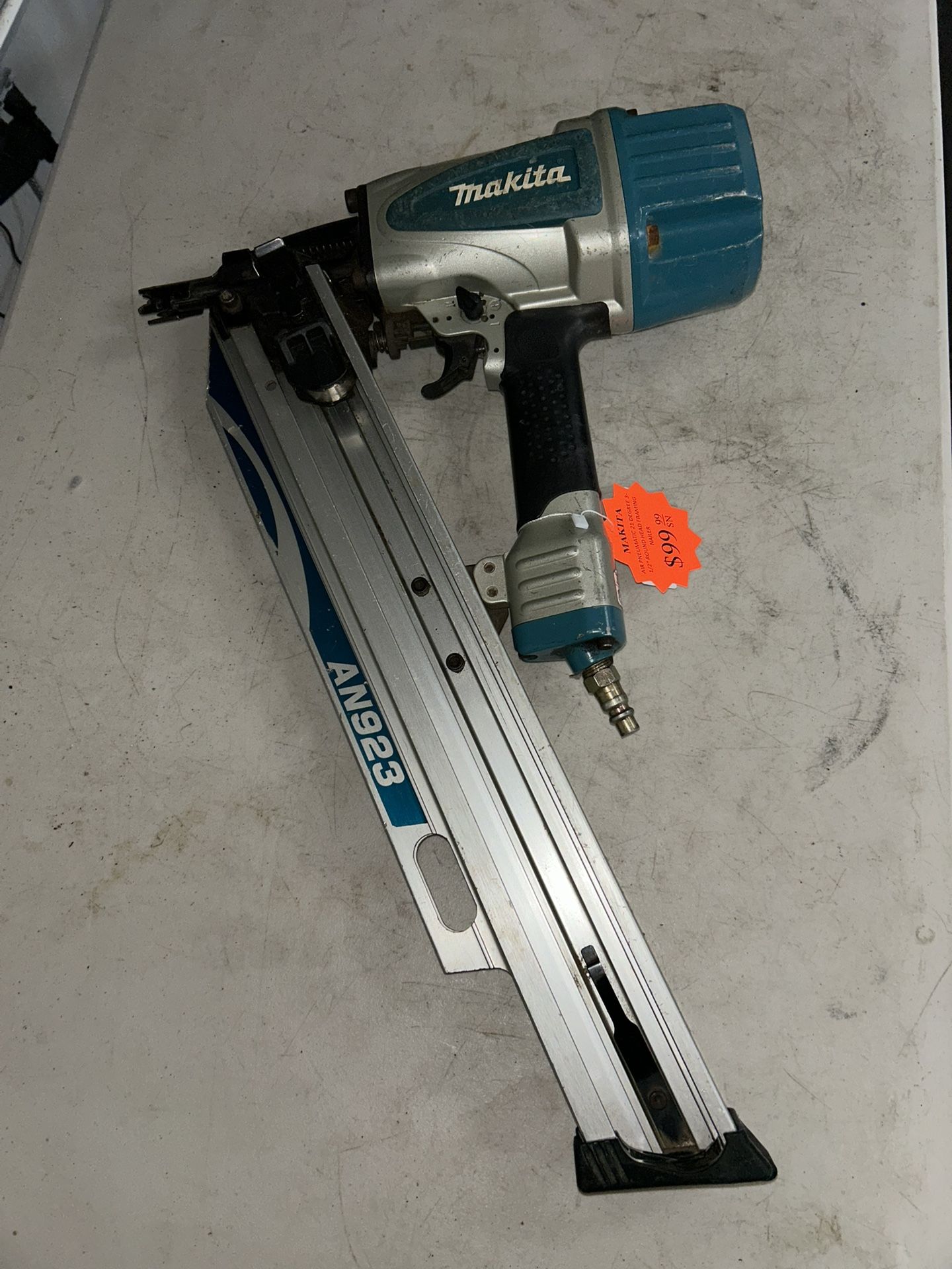 96091 Makita Air Pneumatic 21 Degree 3-1/2” Round Head Framing Nailer 576717