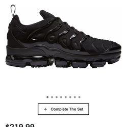 👟 Nike Air VaporMax Plus “Triple Black” – Size 13 👟
