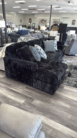 Midnight-Madness 2 Piece Sofa With Chaise