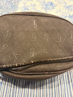 Woman’s vintage bag