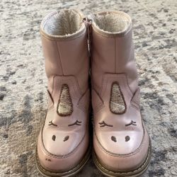 Winter Shoes Girl 
