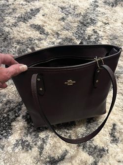 COACH HANDBAG 