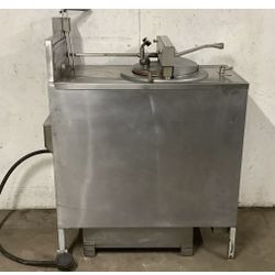 Fryer Broaster 1800 Pressure Fryer with filtration 