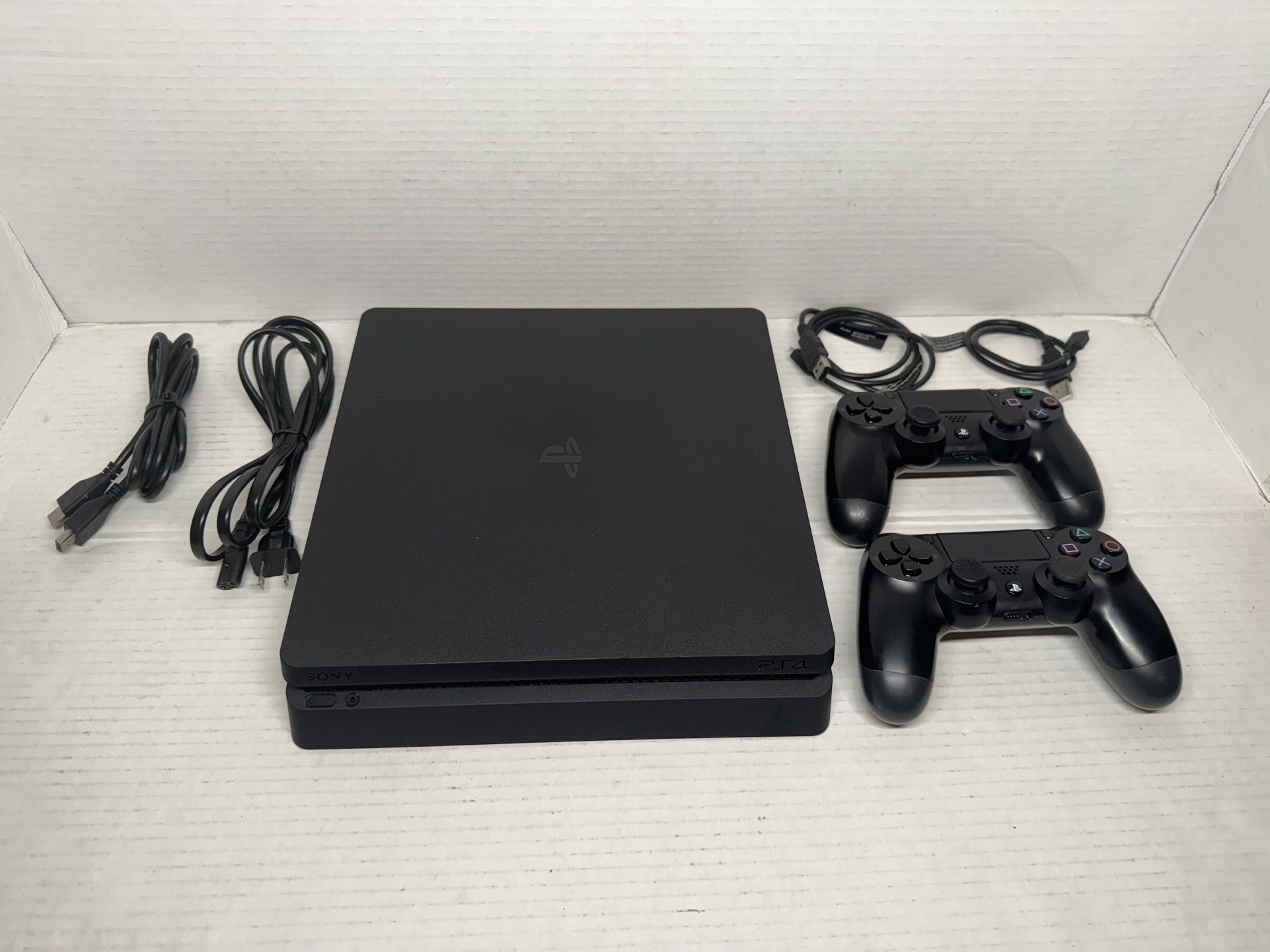 PS4 Slim PlayStation 4 (Complete w/2 controllers, Works Great)
