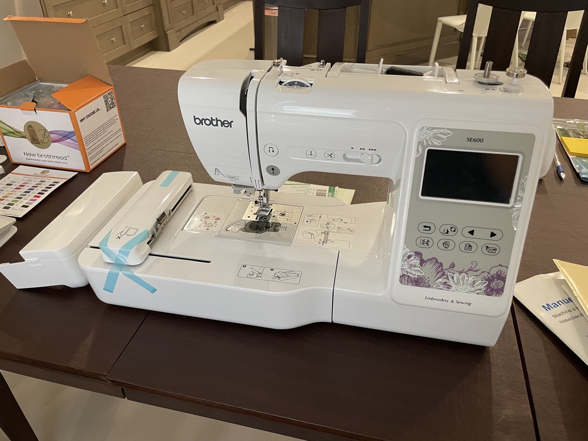 Brothers SE600 Computerized Sewing and Embroidery Machine