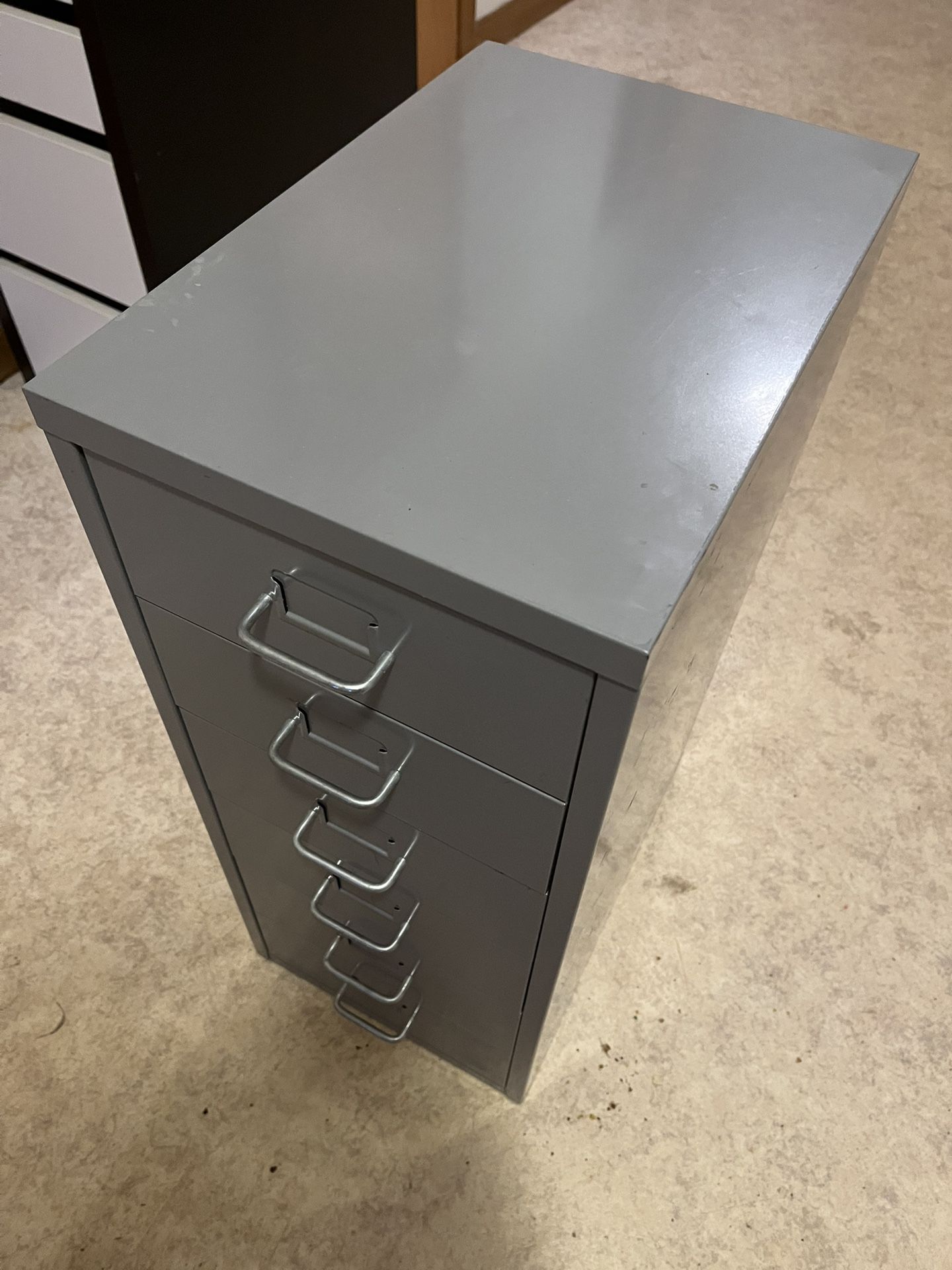Metal Drawer Unit