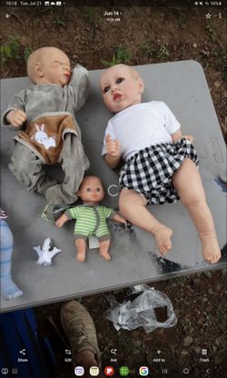 Reborn dolls, American girl dolls, ect