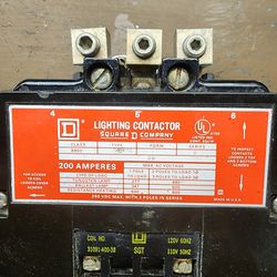 Square D COMPANY 3 Pole Lighting Contactor Thumbnail
