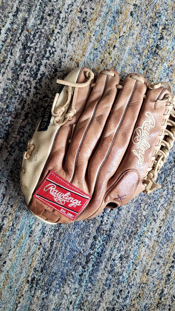 SPALDING BASEBALL MIT FOR A LEFTY