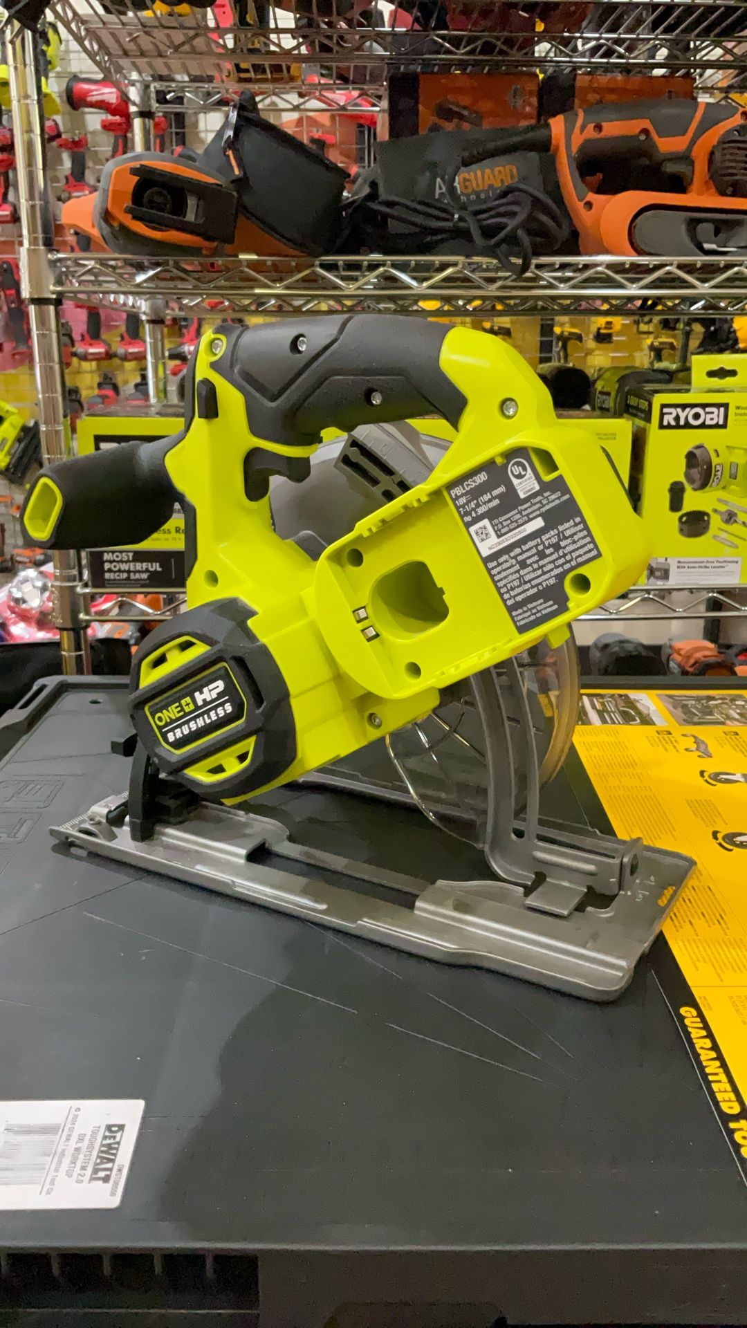 RYOBI ONE+ HP 18V Brushless Cordless 1/4 Circular Saw (Tool