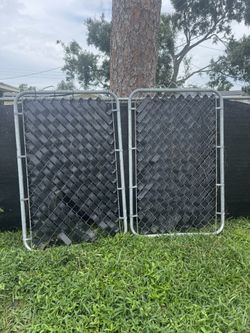 2 Gates (Chain Link 4x5)