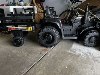 24V Ride-On Tractor, Ride on Toy Car for Big Kids with Parental Remote Control, 24Volt/9Ah Battery, 400W Dual Motors - Black