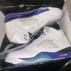 Jordan 5 “Grape” Size 10 