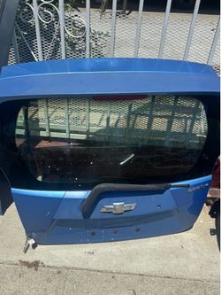 chevrolet spark 14-15 tailgate
