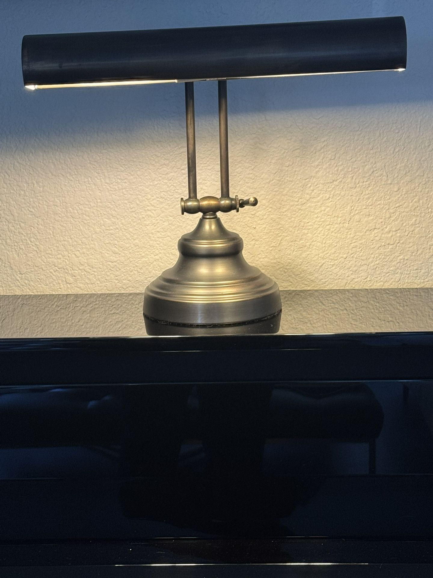 Antique Brass LED Piano Lamp – Adjustable Bankers Light